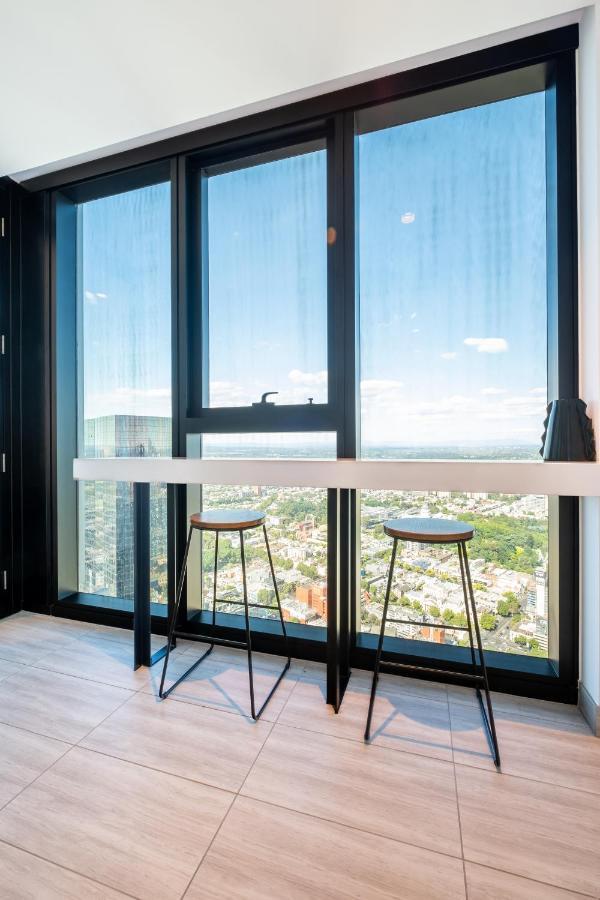 Mega Style Apartments Victoria One Melbourne Bagian luar foto
